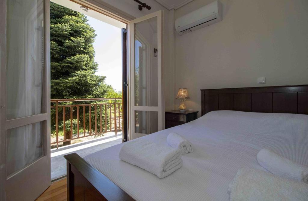 Manousi 2 - First Floor Villa Mystras Exterior photo